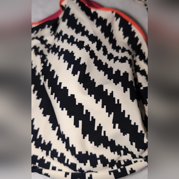 NWOT, Fantasie Bikini Top - Picture 2 of 5